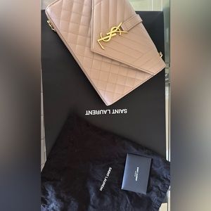 ONLY USED ONCE YVES SAINT LAURENT PARIS ORIGINAL SHOULDER BAG